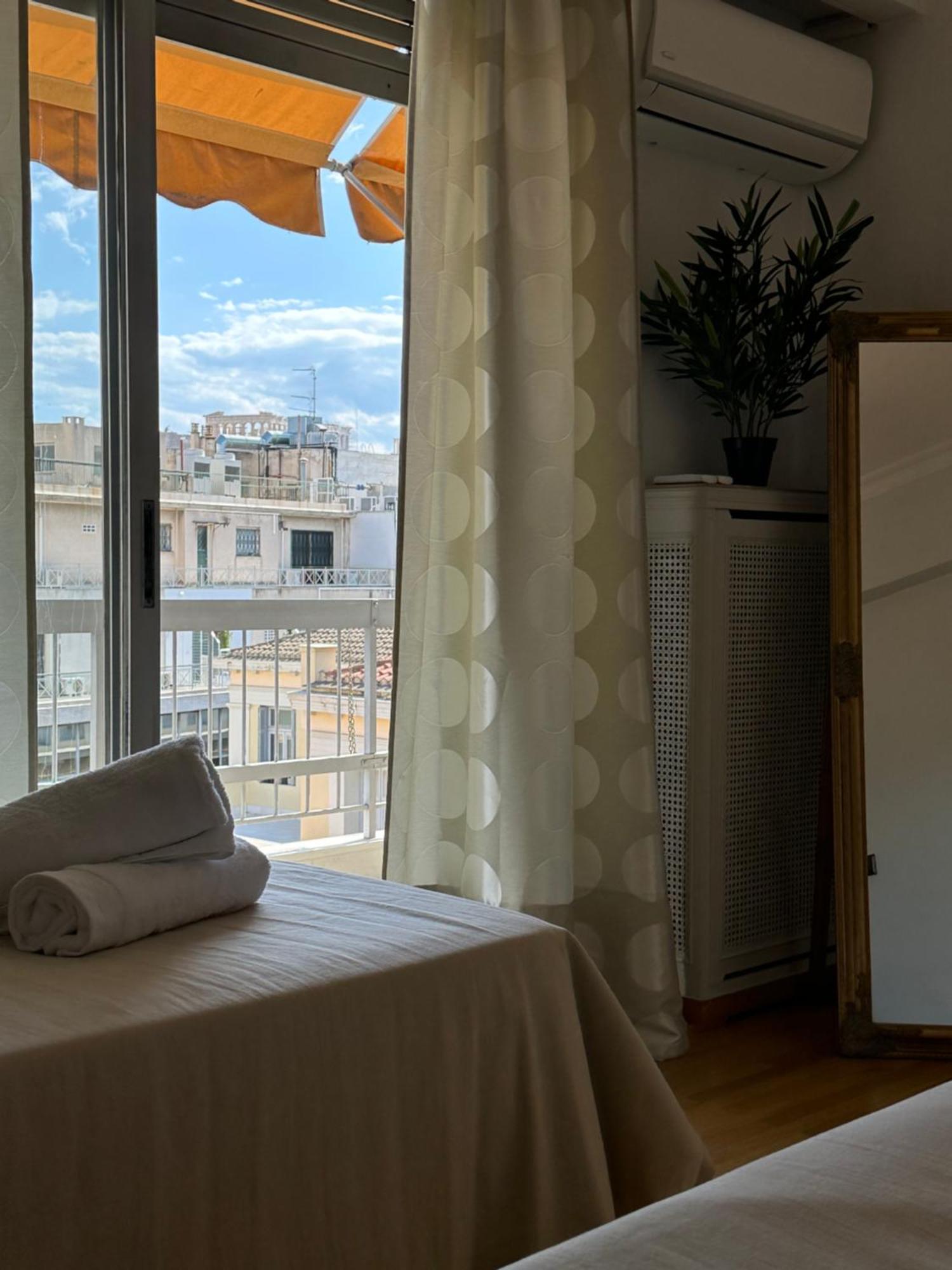 2 Bd Apt In Syntagma With Acropolis View Atenas Exterior foto