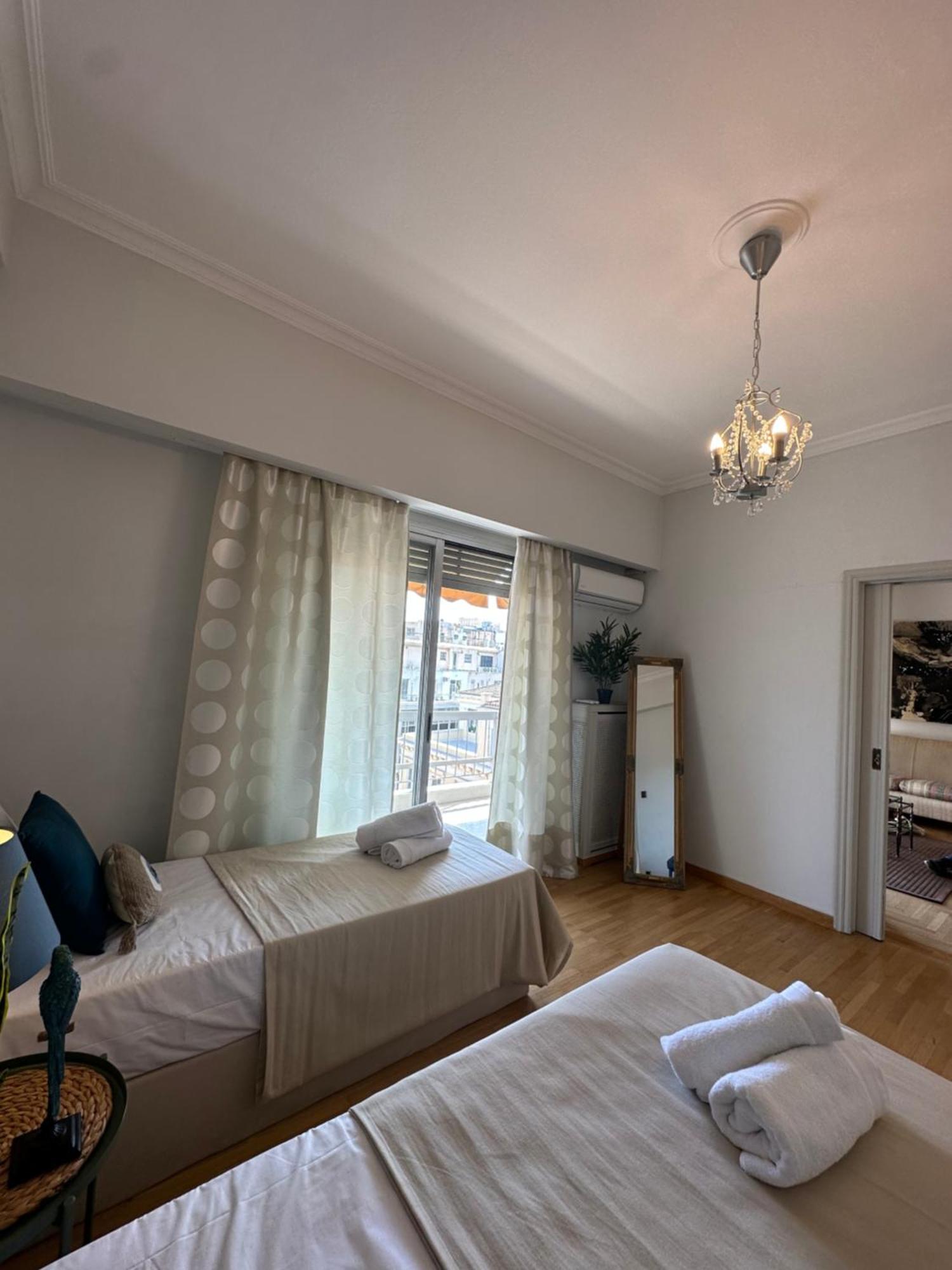 2 Bd Apt In Syntagma With Acropolis View Atenas Exterior foto