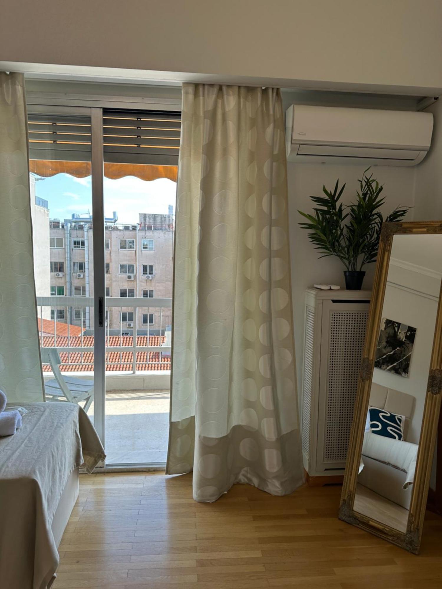 2 Bd Apt In Syntagma With Acropolis View Atenas Exterior foto
