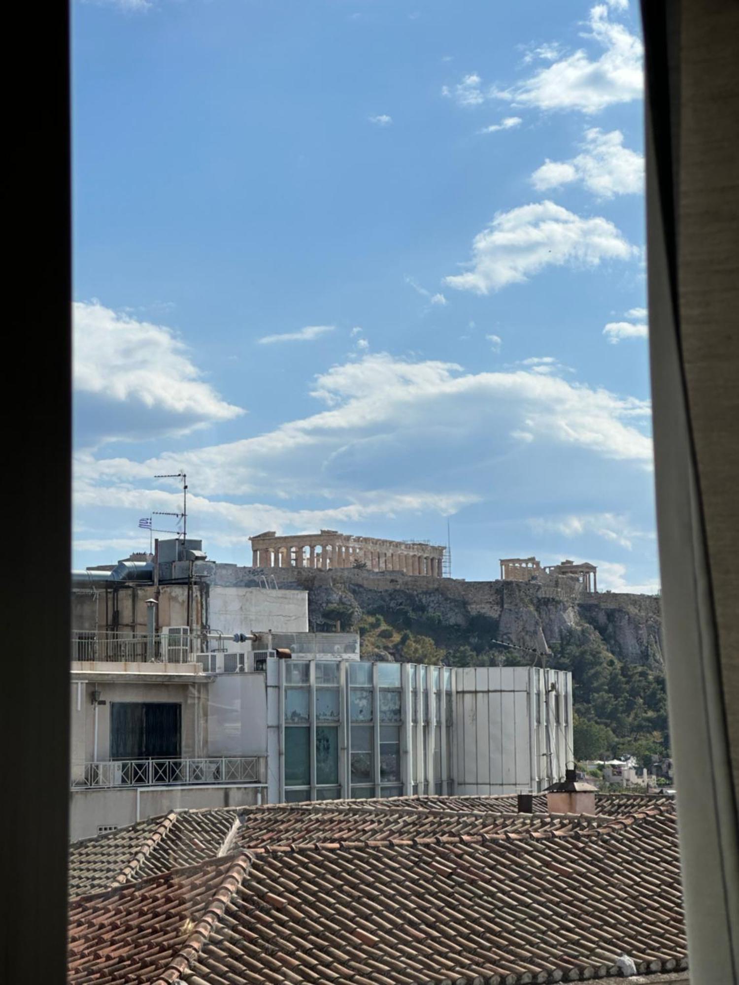 2 Bd Apt In Syntagma With Acropolis View Atenas Exterior foto